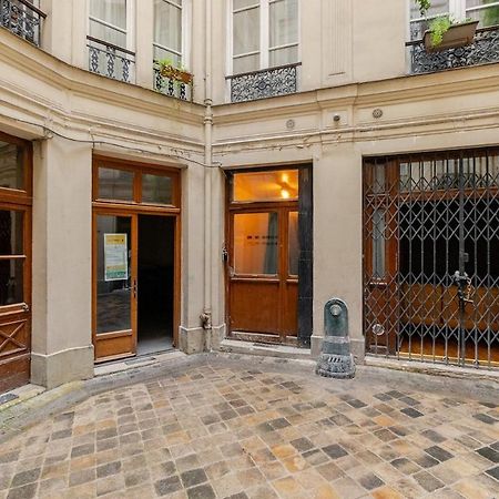 Studio Paris - Metro 7 Cadet - Quartier Faubourg-Montmartre Bagian luar foto