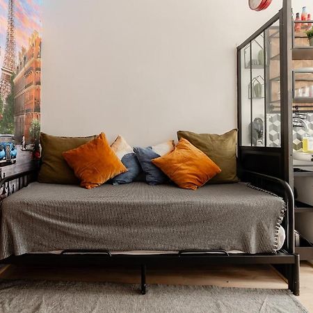 Studio Paris - Metro 7 Cadet - Quartier Faubourg-Montmartre Bagian luar foto